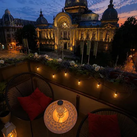 Palace View On Calea Victoriei 아파트