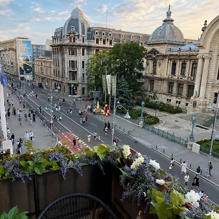 Palace View On Calea Victoriei * 부쿠레슈티
